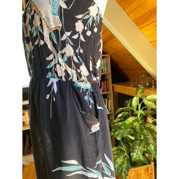 Vintage Hawaiian Dress - Picture 5 of 9